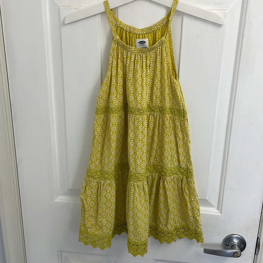 Girls yellowy/green sundress size 6-7 from Old Navy.
